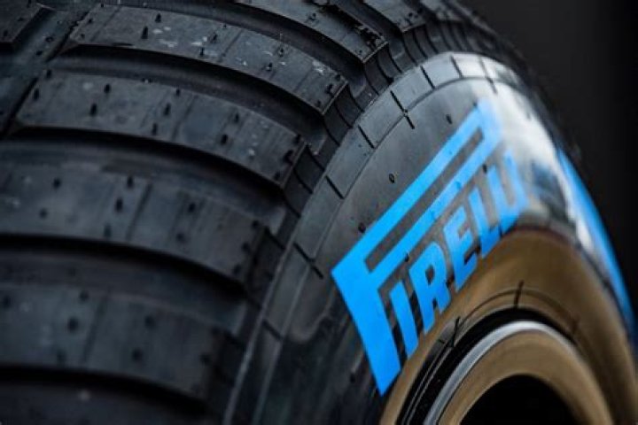 What are wet tyres called in F1?